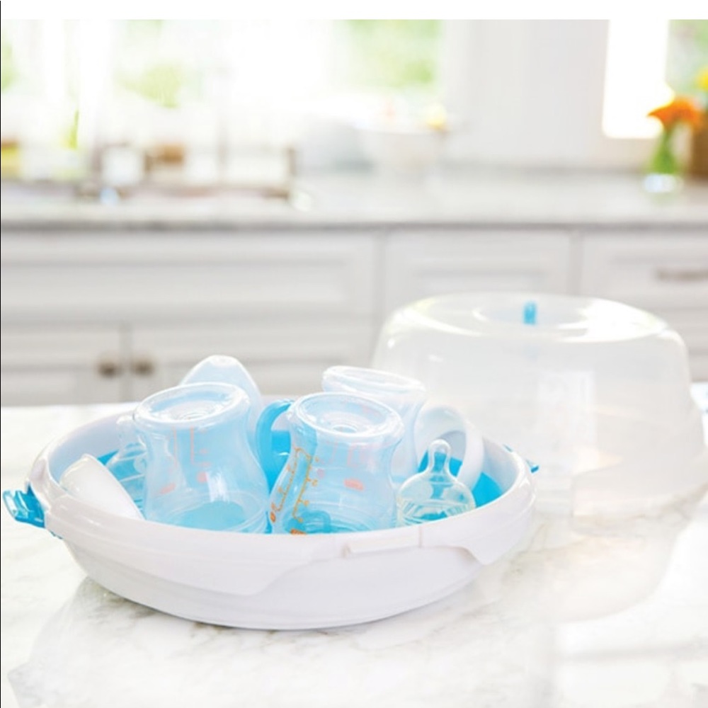 Steam™ Microwave Sterilizer by Munchkin
